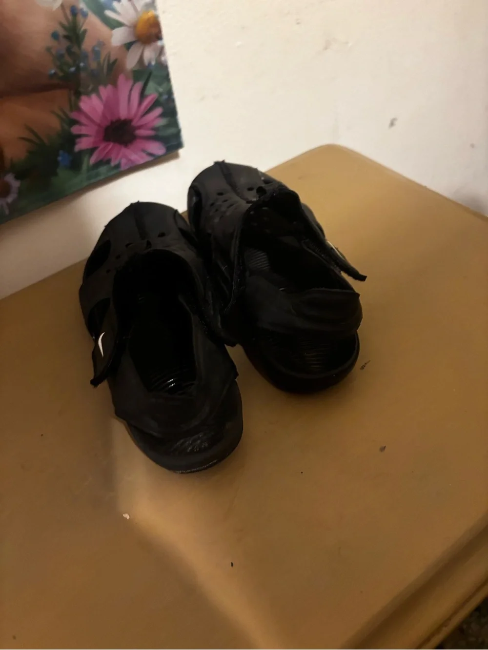 Nike Black Kids Aqua Sandals with White Swoosh